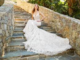Tips to Keep in Mind When Purchasing a Bridal Gown Online